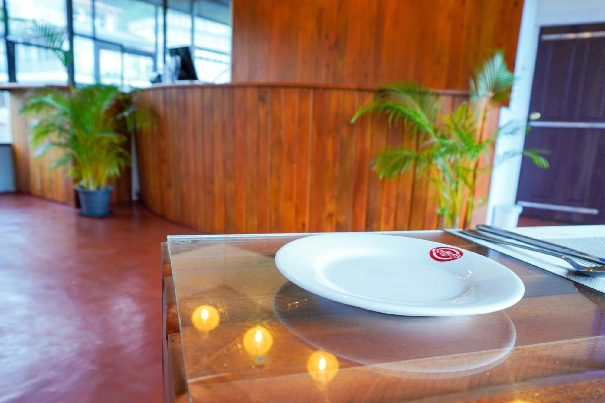 Hotel Seven Lotus